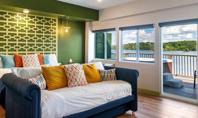 Dandridge Villa | Lake Hair, Don't Care by RedAwning