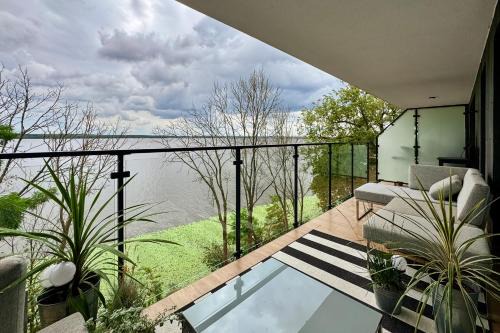 Serock Apartment | Lake House, Sun & Snow