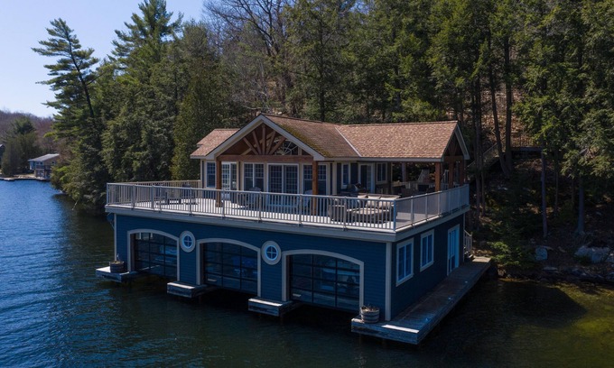 Muskoka Lakes Cottage | Lake Joseph Stills Bay Retreat