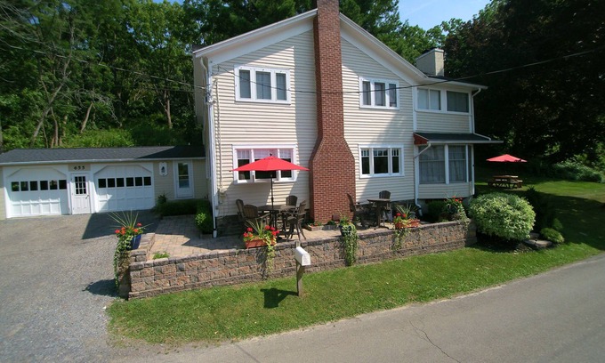 Penn Yan Cottage | Lake Keuka Fun & Sun i