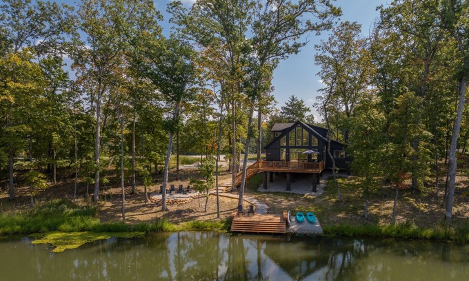 Innsbrook Ski Chalet | Lake Morgen's Shore by Innsbrook Vacations!