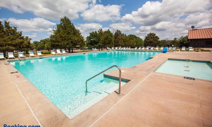 Gordonville Other | Lake Texoma Camping Resort Cabin 1