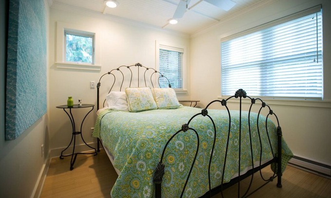 Arcadia House | Lake View, Loft Cottage, Resort Access to Lower Herring Lake & Lake Michigan