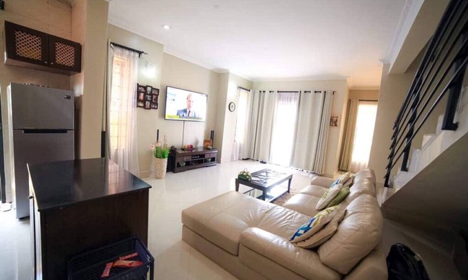 Kampala House | Lake View Masionette