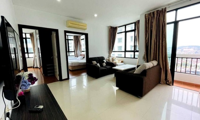Seri Kembangan House | Lake view Resisdence