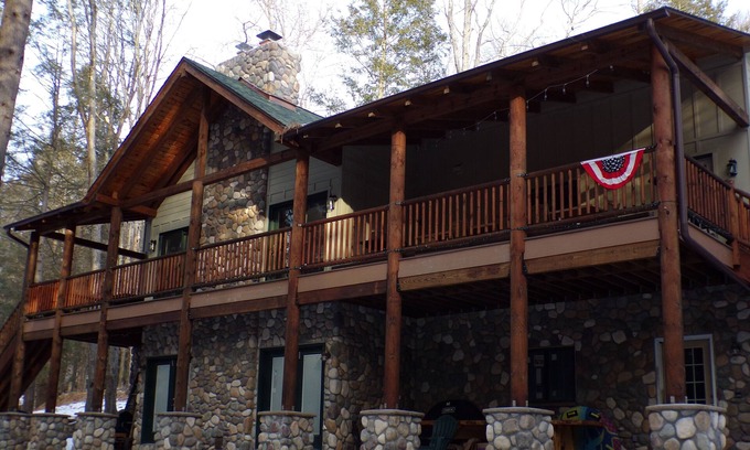 Greentown House | Lake Wallenpaupack: Lakefront Home & Seasonal Dock Slip