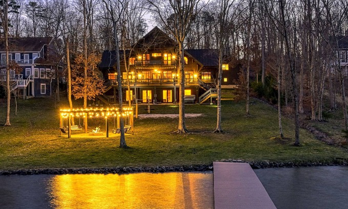 Mineral House | Lakefront Cabin w/Hot Tub, Boat Dock, WiFi, a Game Room & Firepit - Dogs OK