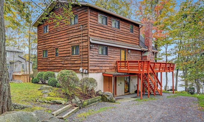 Gouldsboro Ski Chalet | Lakefront Chalet on Big Bass Lake - 5 BR Spacious Home on 3 Levels