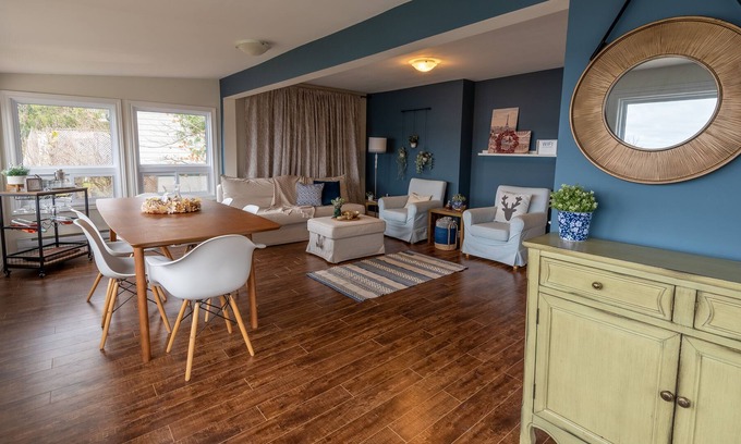 Dunsford Cottage | Lakefront Cottage With Hot Tub!!