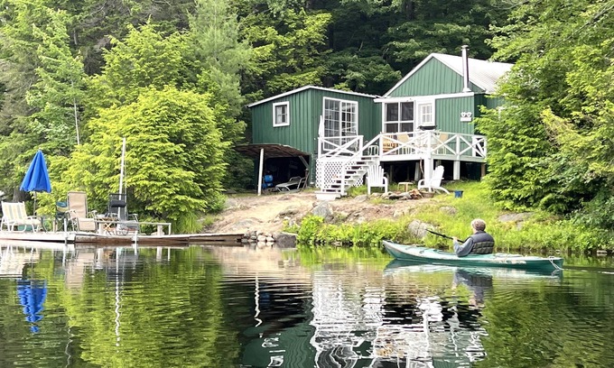 Windsor Cottage | Lakefront Cottage in a Quiet, Beautiful Location