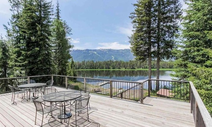 Donnelly House | Lakefront Escape formerly Hereford Lakehouse Custom Home
