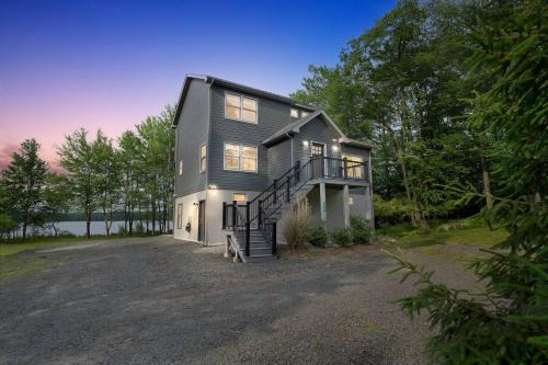 Gouldsboro House | Lakefront Family Home With Private Fishing Dock and Kayaks In Big Bass Lake