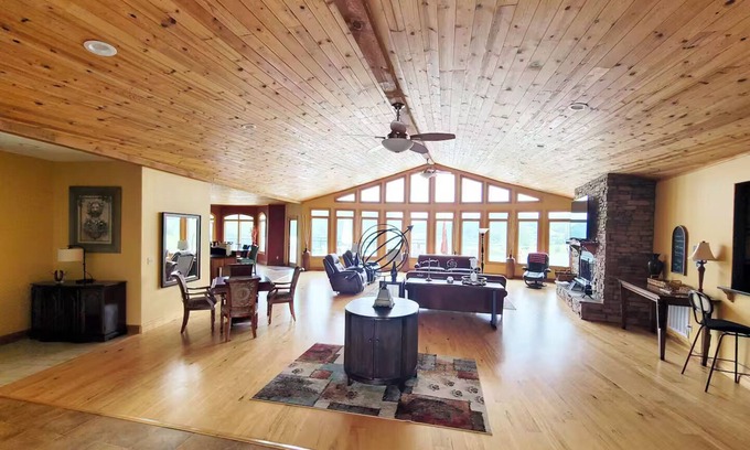 Dandridge House | Lakefront - Pool & Dock. 10+Private acres.