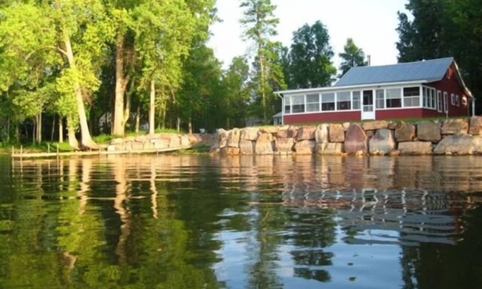 South Hero House | Lakefront retreat with kayak, dock, Adirondack chairs, & stellar views - dogs ok