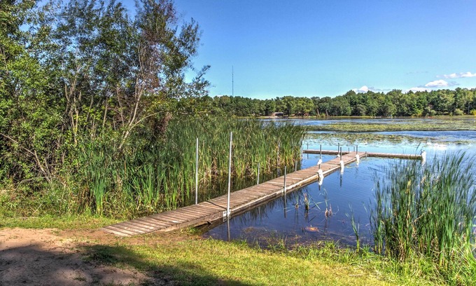 Westfield Apartment | Lakefront Studio Cabin w/ Dock & Fire Pit!