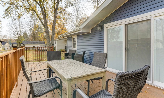 Grand Junction Cottage | Lakefront Vacation Rental, 13 Mi to South Haven!