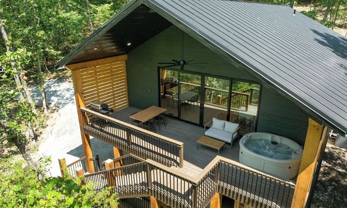 Omaha House | Lakefront Wellness Retreat on Table Rock w/Sauna, Cold Plunge, Hot Tub, Gym