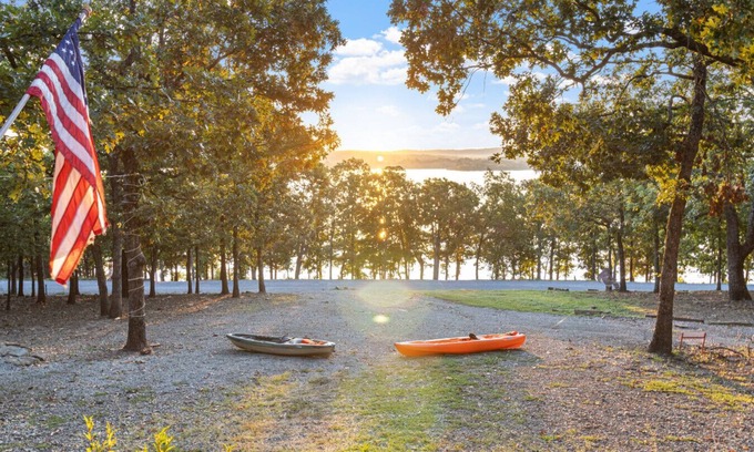 Blocker House | Lakefront with Boat Ramp Access, Dogs Welcome!