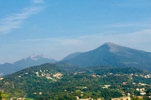 Erba Apartment | Lakes&Hills Apartments