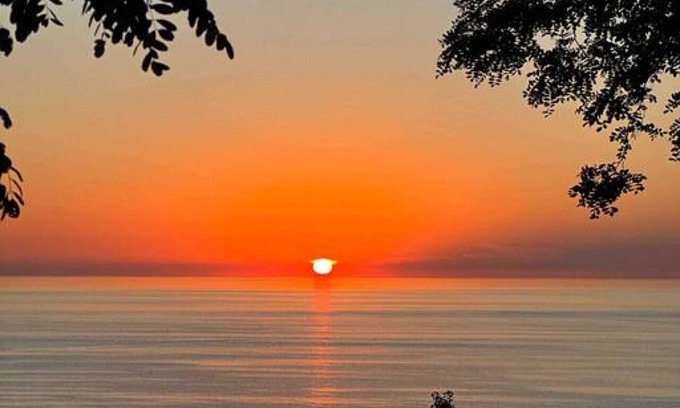 Benton Harbor Villa | Lakeside Manor - Private Beach- Endless Memories