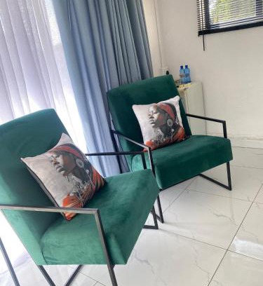 Benoni Apartment | Lakeside Studio Sleeps max 2