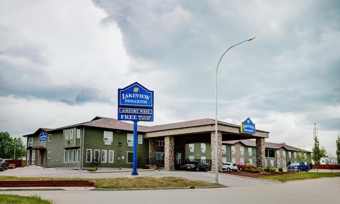 Edson Hotel | Lakeview Inns & Suites - Edson Airport West
