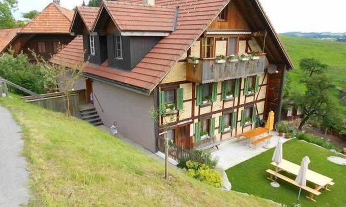 Huttwil Apartment | Lamahof Tschäppel