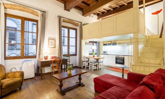 San Giovanni Apartment | Lambertesca Loft in Florence
