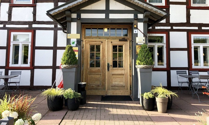 Holzminden Hotel | Landhaus Sollingshöhe UG
