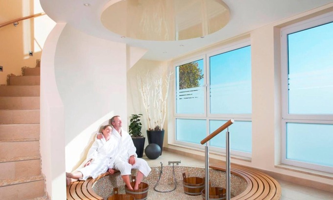 Blankenau Hotel | Landhotel Weserblick