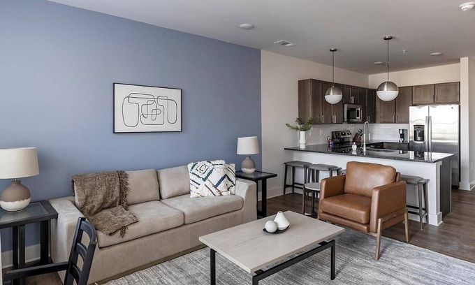 Madison Apartment | Landing | Amazing 1BD, Clubhouse, Gym