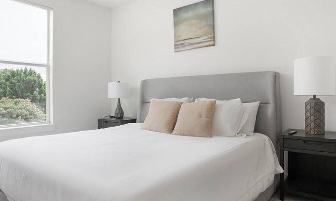 Park Central Apartment | Landing | Amazing 1BD, Courtyard, Clubhouse