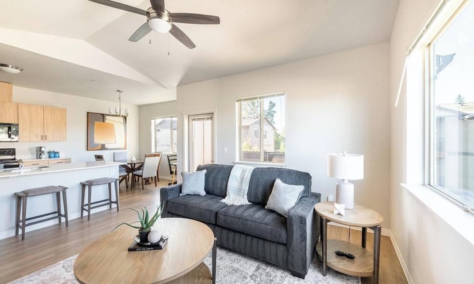 Molalla Apartment | Landing | Amazing 2BD, Clubhouse, Gym