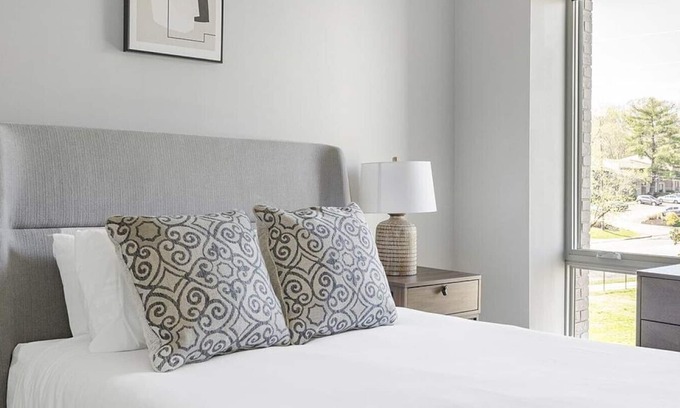 Nashville Apartment | Landing at Fifty Forty Flats - 1 Bedroom in Lenox Village