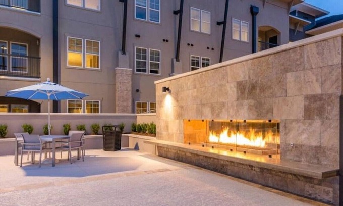 South Baton Rouge Apartment | Landing at Park Rowe Village at Perkins Rowe - 2 Bedrooms in Oak Hills Place