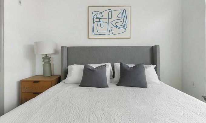 Potomac West Apartment | Landing at The Frasier - 2 Bedrooms in Potomac Yard