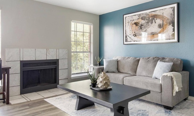 Royal Ridge Apartment | Landing at The Lynx - 1 Bedroom in El Dorado/.
