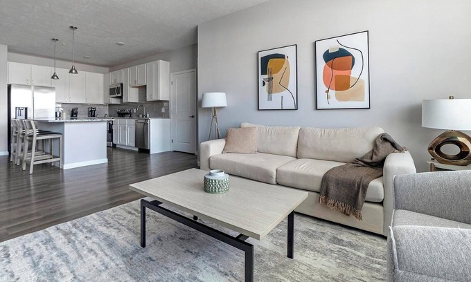 Northwest Columbus Apartment | Landing | Chic 2BD, Gym