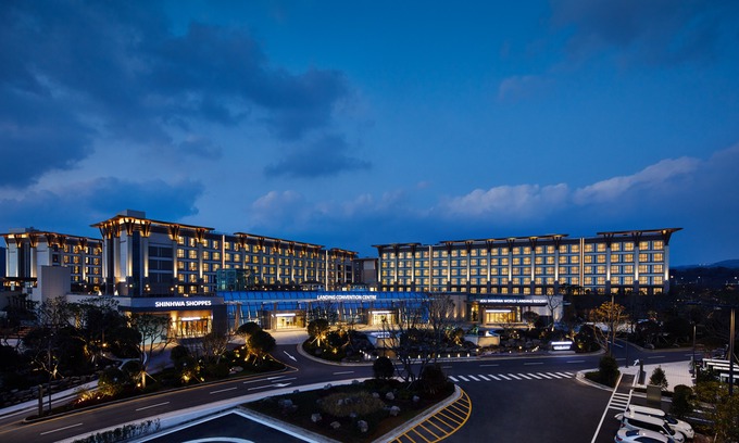 Andeok Hotel | Landing Jeju Shinhwa World Hotels & Resorts
