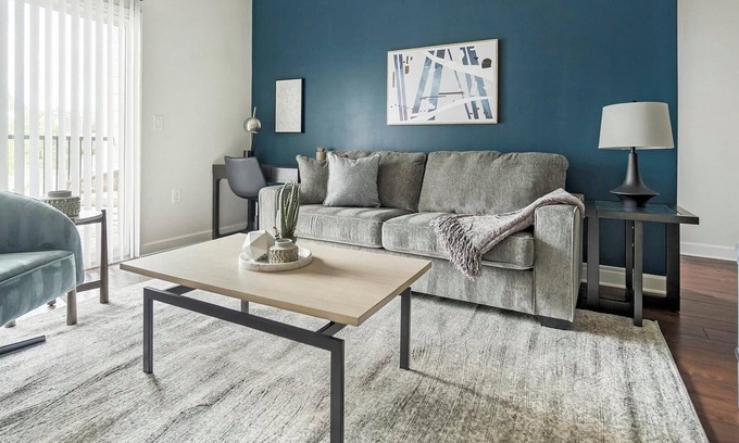 Huntersville Apartment | Landing | Modern 2BD, Gym