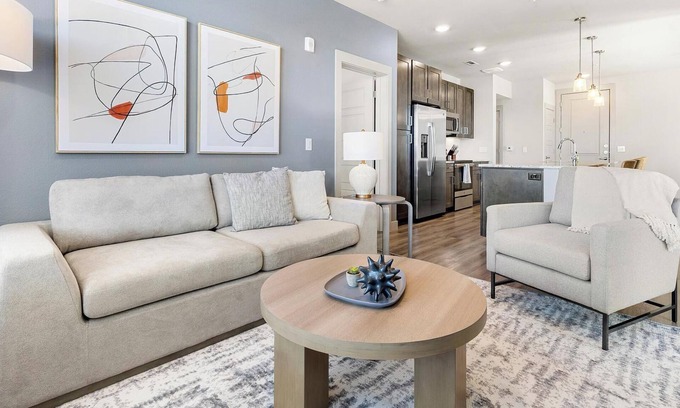 Houston Apartment | Landing | Spectacular 1BD, Pool, Game Room