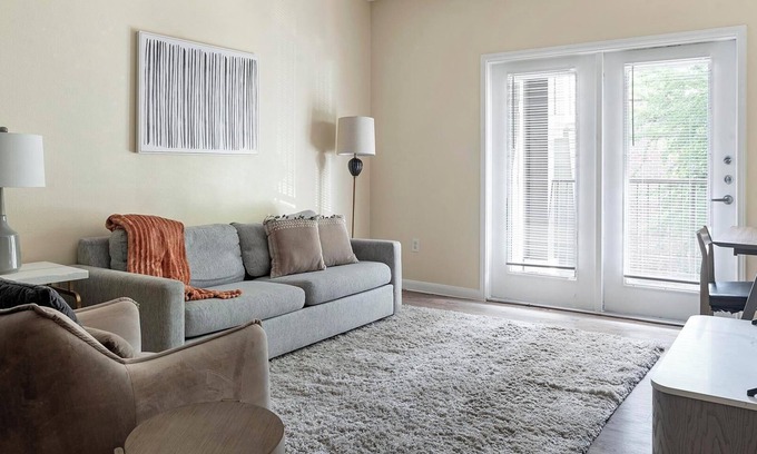 Sweetbriar Apartment | Landing | Stunning 2BD, Clubhouse, Pool