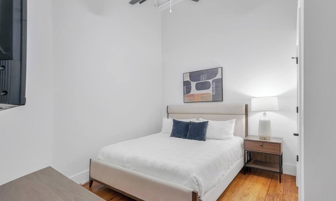 Greenville Apartment | Landing | Stunning 2BD, Yoga Studio, Gym