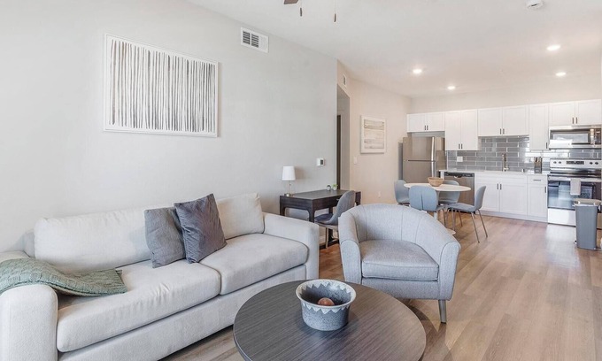 Townsite Apartment | Landing | Stylish 2BD, Rooftop Lounge, Pool