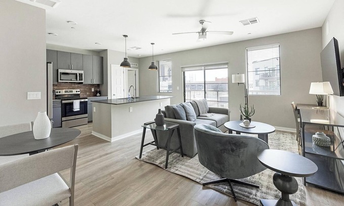 Warehouse District Apartment | Landing | Stylish 2BD, Yoga Studio, Rooftop Lounge