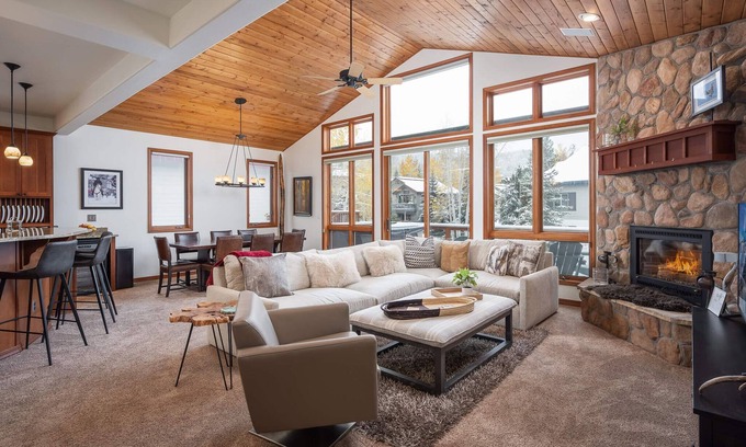 Steamboat Springs Cabin | Landings Lodge | Hot Tub | Pet Friendly Mountain Home