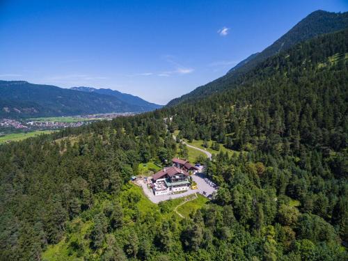 Garmisch-Partenkirchen Hotel | Landkomforthotel Panorama & Restaurant Bella Vista