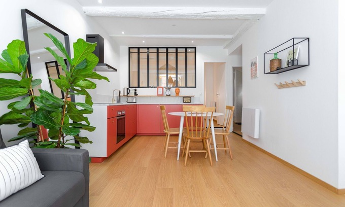 La Ciotat Apartment | Large 1BR - 100m sea - Free Parking - First Floor
