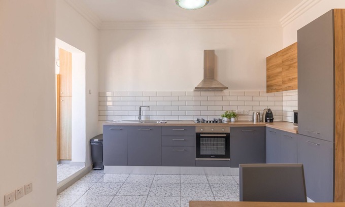 Valletta Apartment | Large 2BR Apartment - Sea View n