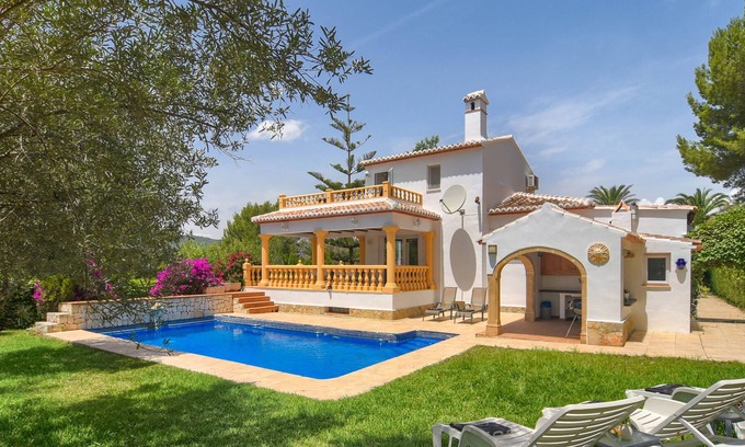 El Rafalet Villa | Large and cheerful villa in Javea, Costa Blanca, Spain with private pool for 8 persons
